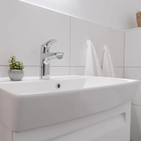 Haus Seeblick Seeadler 아파트 *