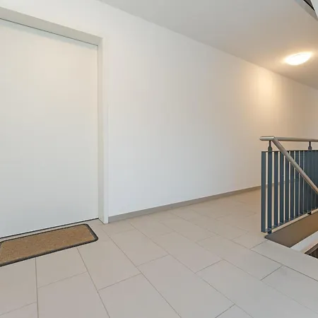 Haus Seeblick Seeadler 아파트 보사우