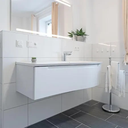 Haus Seeblick Seeadler 아파트 *